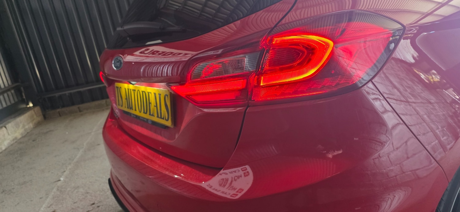 Used Ford Fiesta 2018 for sale - 77984145: Photo 12