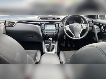 Used Nissan Qashqai 2017 for sale - 78694622: Photo