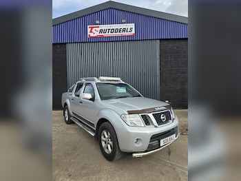 Nissan - Navara