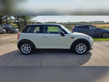 Used MINI Hatch 2017 for sale - 79647362: Photo