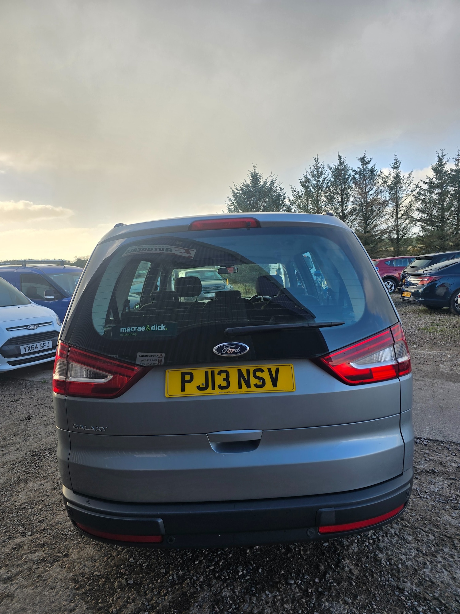 Used Ford Galaxy 2013 for sale - 76334188: Photo 9