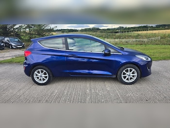 Used Ford Fiesta 2017 for sale - 79510456: Photo