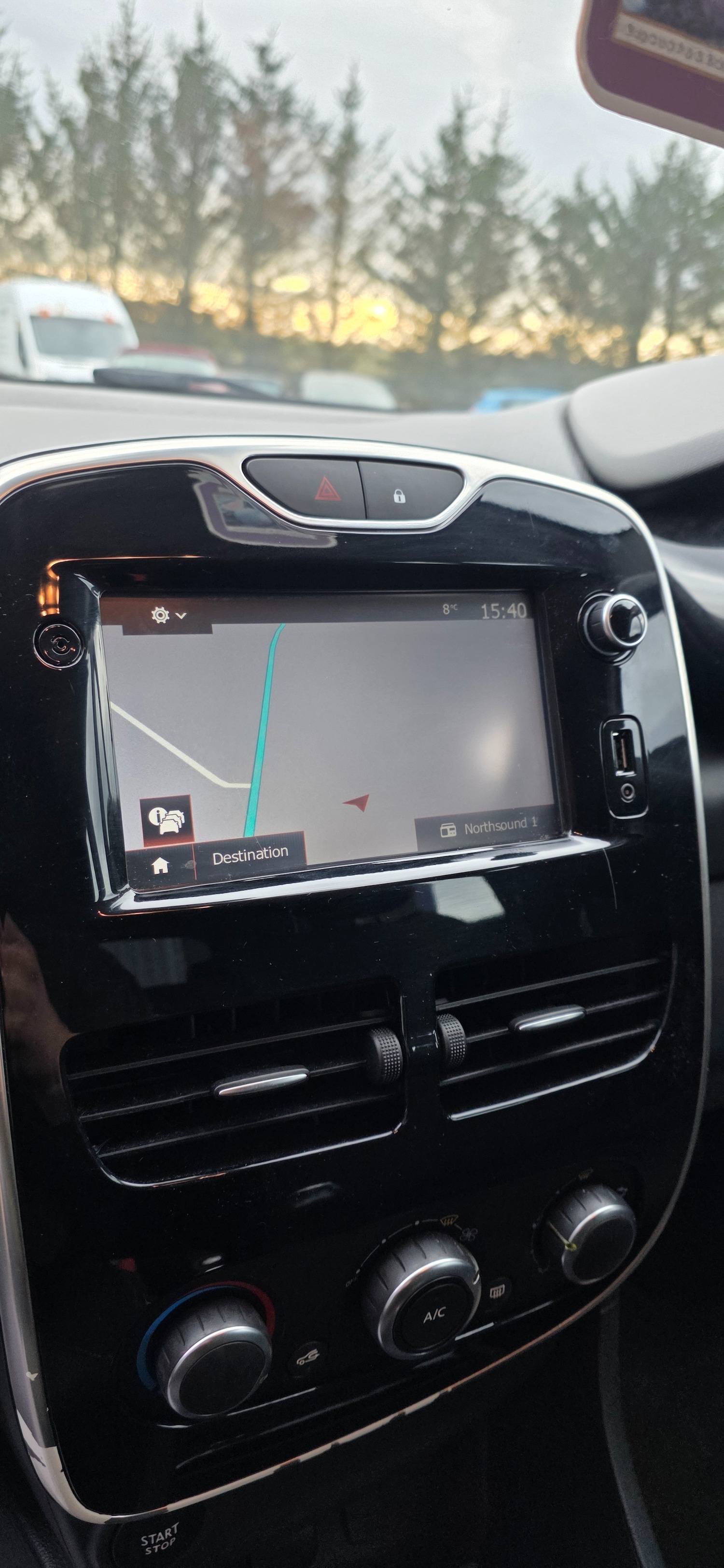 Used Renault Clio 2016 for sale - 77750377: Photo 3