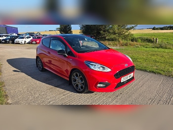 Used Ford Fiesta 2018 for sale - 79504081: Photo