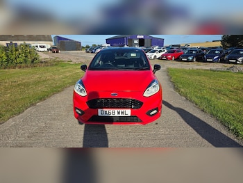 Used Ford Fiesta 2018 for sale - 79504081: Photo