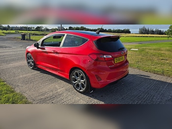 Used Ford Fiesta 2018 for sale - 79504081: Photo