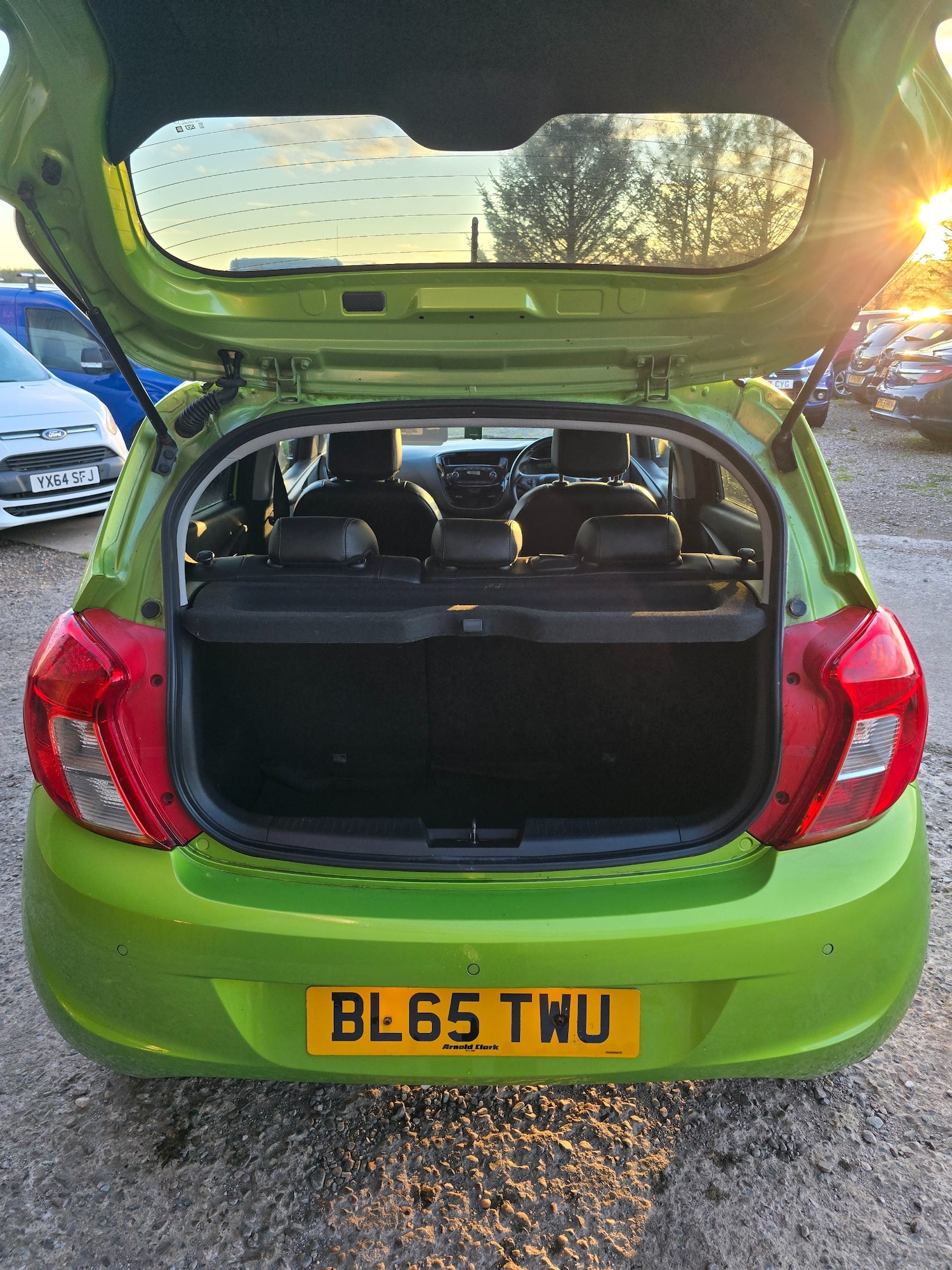 Used Vauxhall Viva 2015 for sale - 76344349: Photo 18