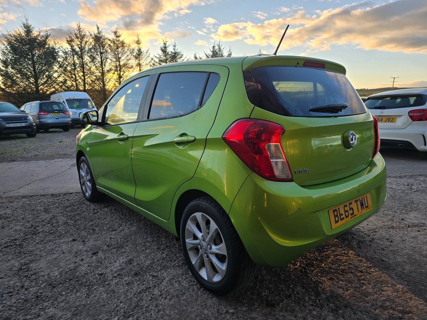 Used Vauxhall Viva 2015 for sale - 76344349: Photo 3