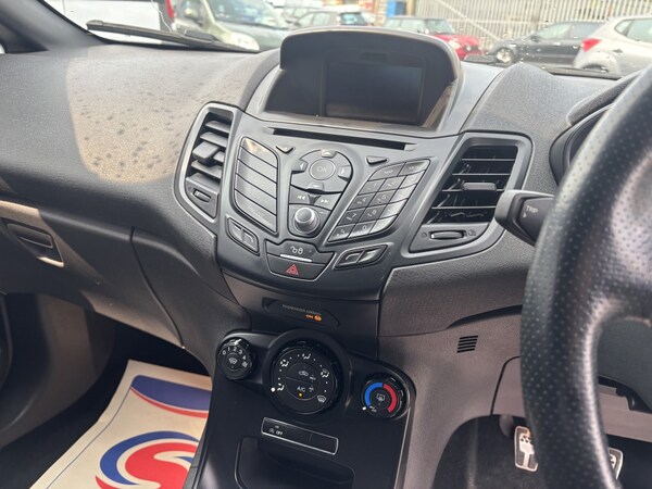 Used Ford Fiesta 2017 for sale - 74686003: Photo 11
