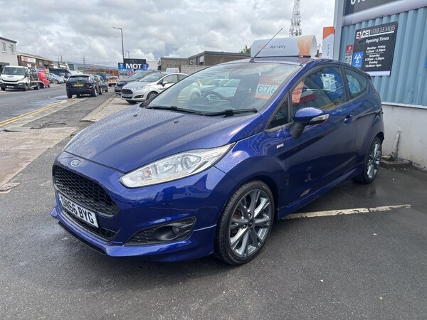Used Ford Fiesta 2017 for sale - 74686003: Photo 2