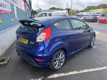 Used Ford Fiesta 2017 for sale - 74686003: Photo