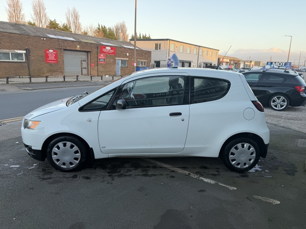 Used Mitsubishi Colt 2011 for sale - 76440024: Photo 3