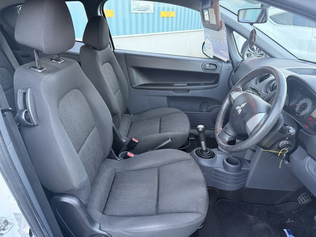 Used Mitsubishi Colt 2011 for sale - 76440024: Photo 8