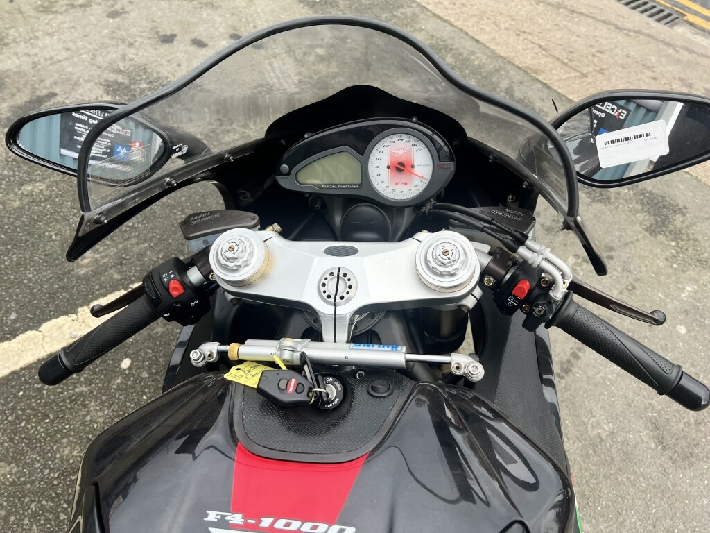 MV Agusta F4 1000R