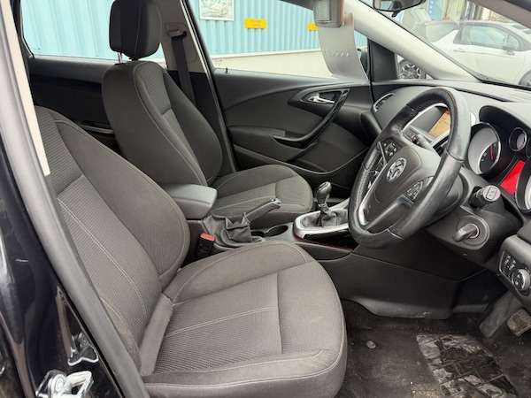 Used Vauxhall Astra 2015 for sale - 76293379: Photo 8