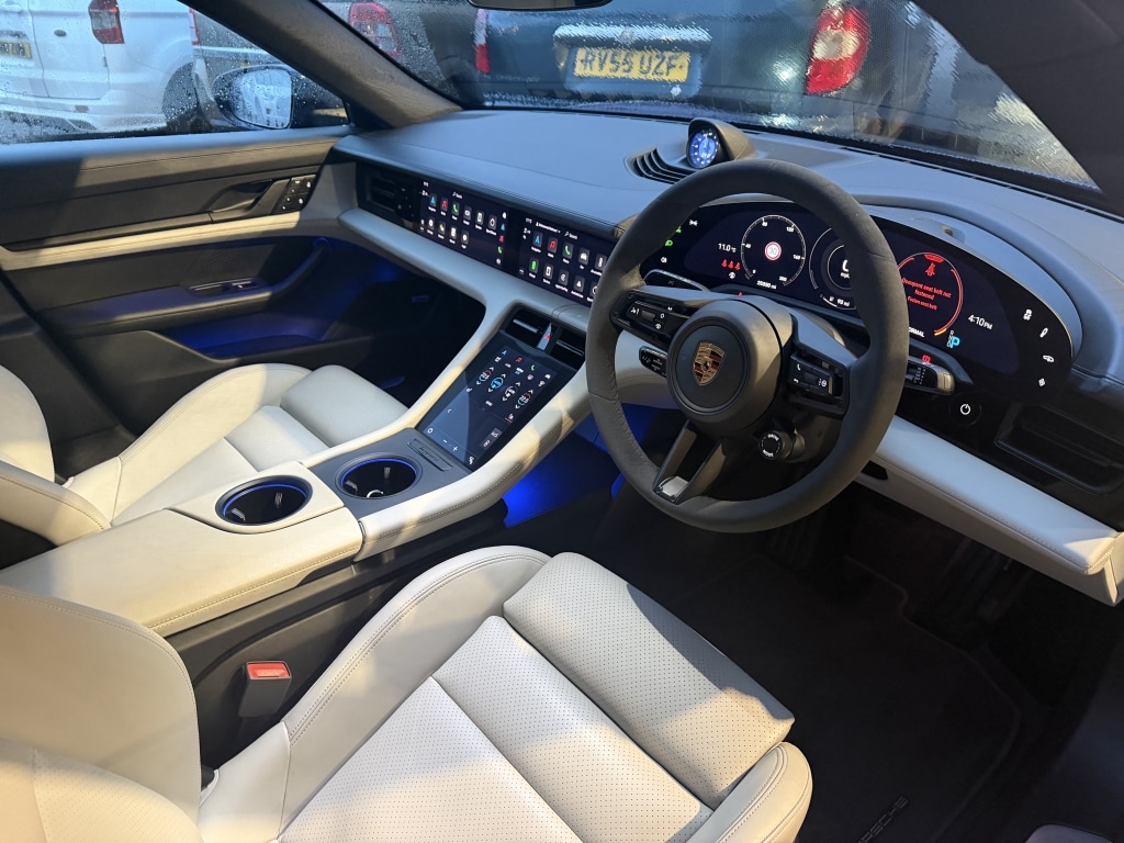 Used Porsche Taycan 2021 for sale - 76589222: Photo 17