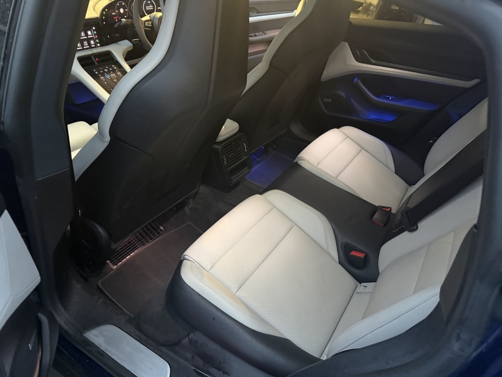 Used Porsche Taycan 2021 for sale - 76589222: Photo 18