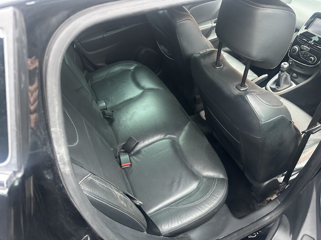 Used Renault Clio 2015 for sale - 77465999: Photo 9