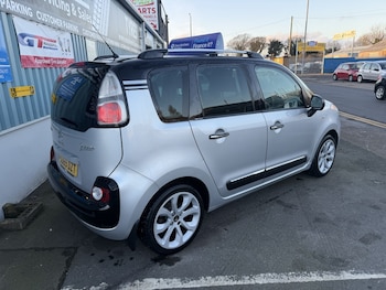 Used Citroen C3 Picasso 2015 for sale - 76879778: Photo