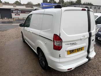 Used Ford Transit Courier 2017 for sale - 78993897: Photo