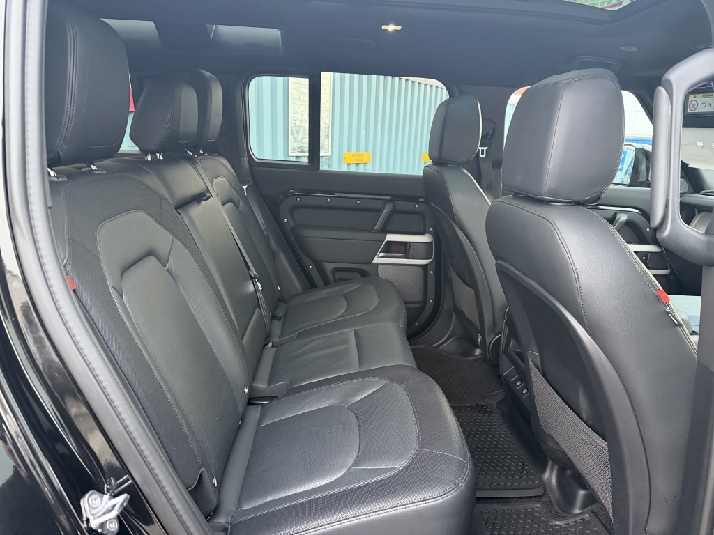 Used Land Rover Defender 2024 for sale - 76532544: Photo 9