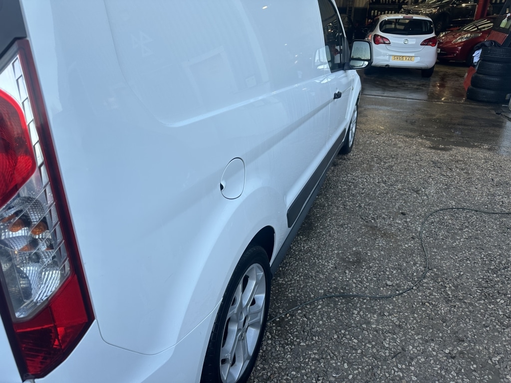 Used Ford Transit Connect 2016 for sale - 77610582: Photo 2