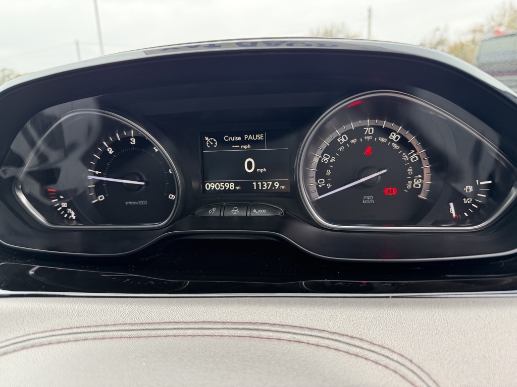 Used Peugeot 208 2014 for sale - 76232918: Photo 12