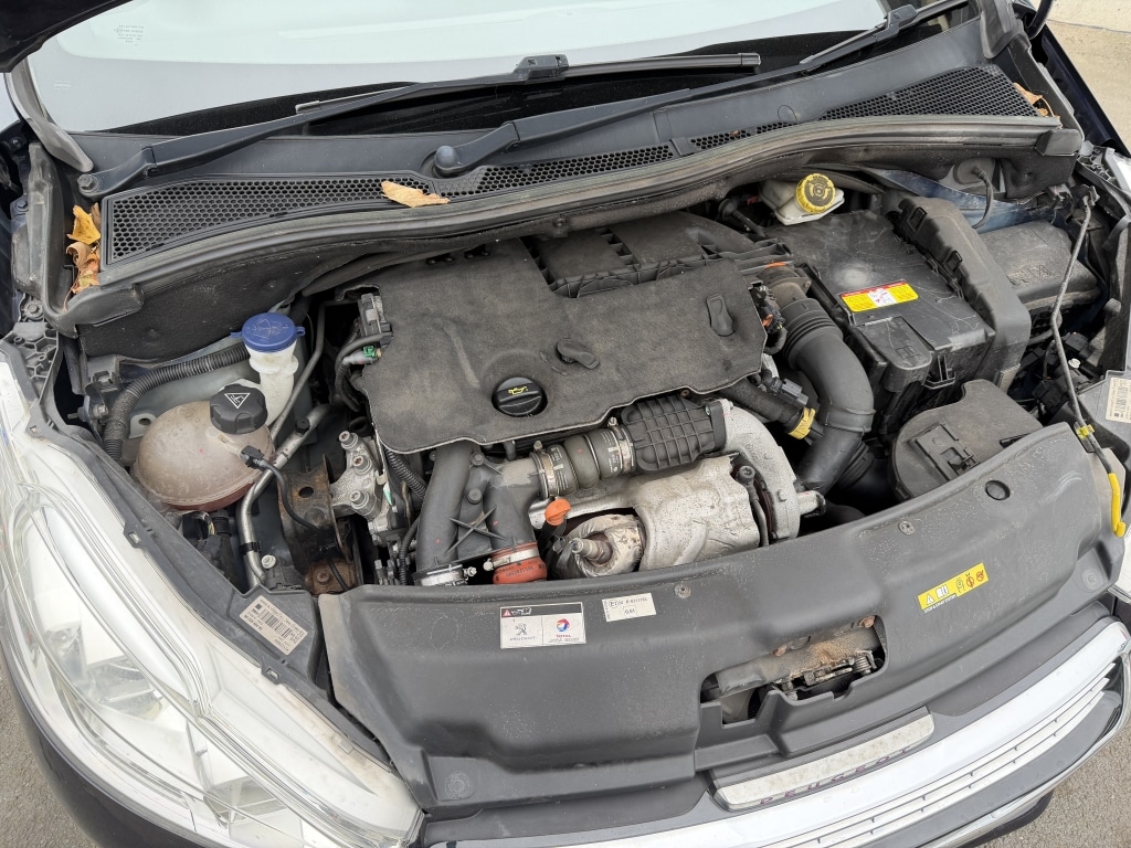 Used Peugeot 208 2014 for sale - 76232918: Photo 19