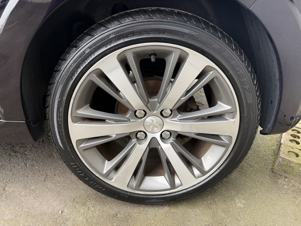 Used Peugeot 208 2014 for sale - 76232918: Photo 7