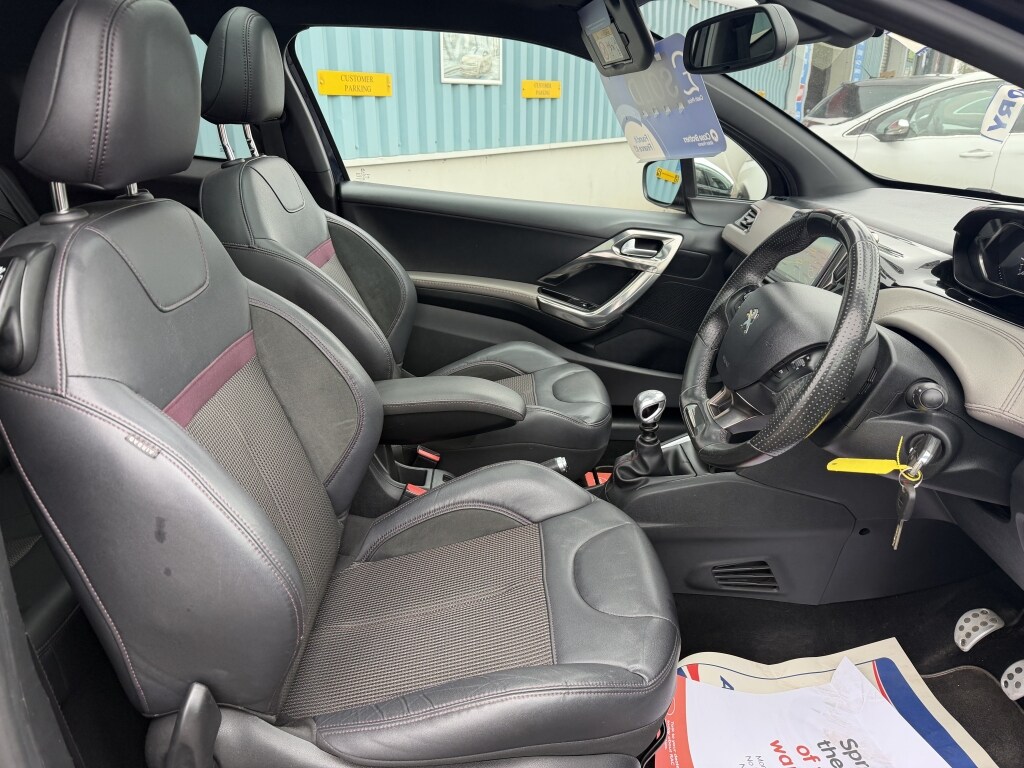 Used Peugeot 208 2014 for sale - 76232918: Photo 8