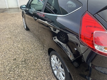 Used Ford Fiesta 2014 for sale - 77353005: Photo