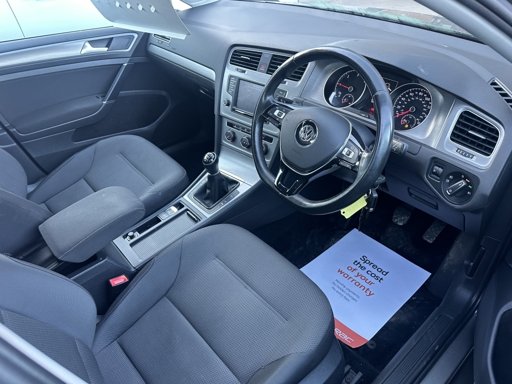 Used Volkswagen Golf 2016 for sale - 76639991: Photo 2