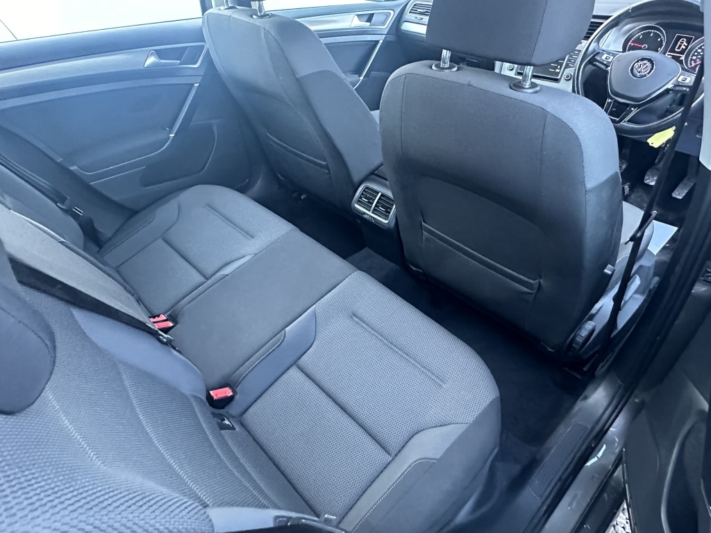 Used Volkswagen Golf 2016 for sale - 76639991: Photo 5