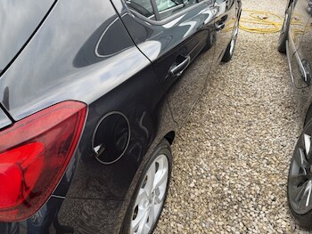 Used Vauxhall Corsa 2015 for sale - 77622820: Photo