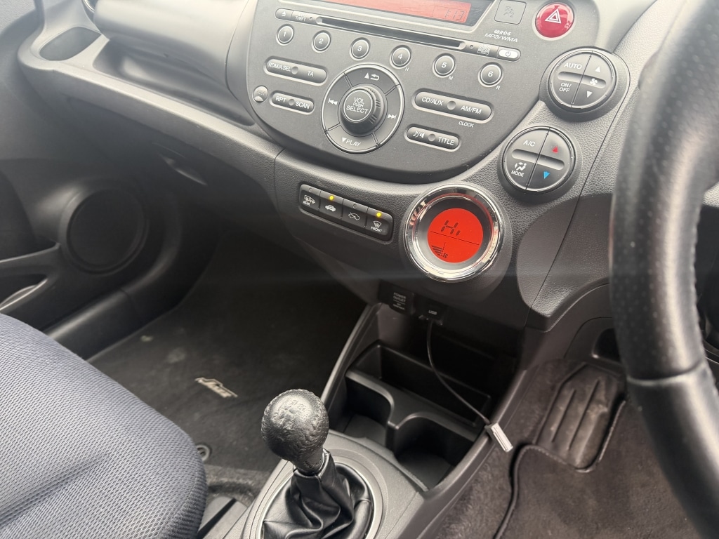 Used Honda Jazz 2013 for sale - 76126103: Photo 13