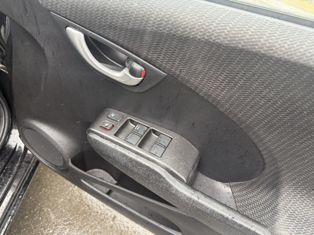 Used Honda Jazz 2013 for sale - 76126103: Photo 15