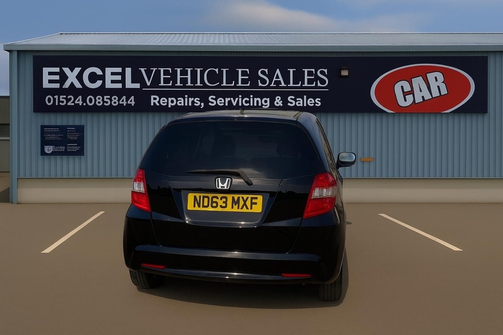 Used Honda Jazz 2013 for sale - 76126103: Photo 2