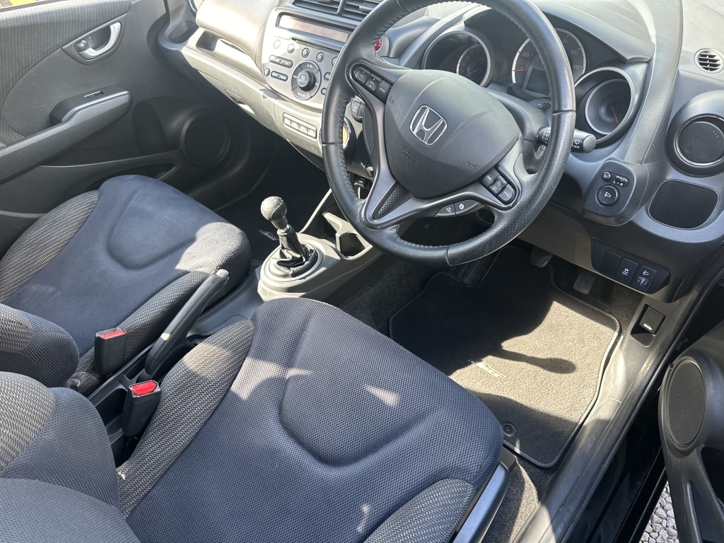 Used Honda Jazz 2013 for sale - 76126103: Photo 5