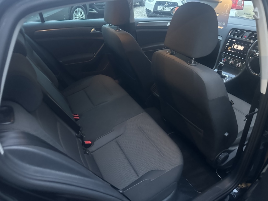 Used Volkswagen Golf 2019 for sale - 77073352: Photo 4