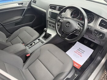 Used Volkswagen Golf 2016 for sale - 77745237: Photo