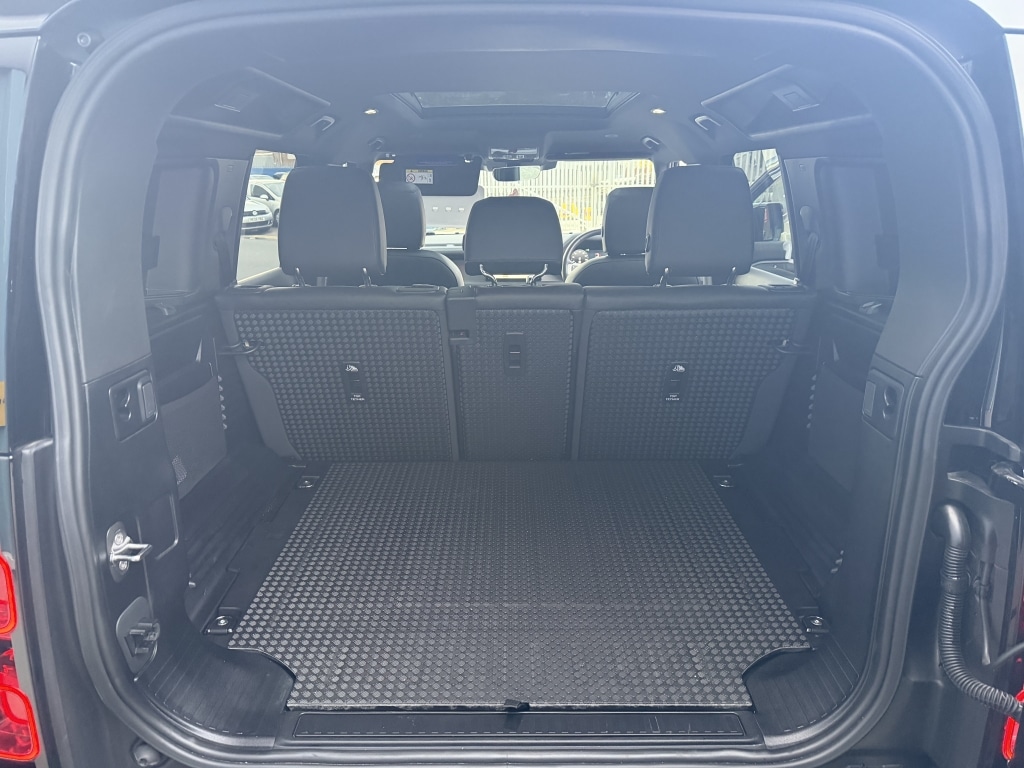 Used Land Rover Defender 2024 for sale - 77137369: Photo 19