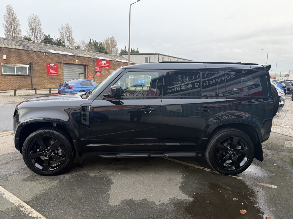 Used Land Rover Defender 2024 for sale - 77137369: Photo 3