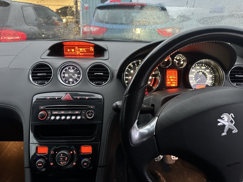 Used Peugeot RCZ 2013 for sale - 76293383: Photo 9