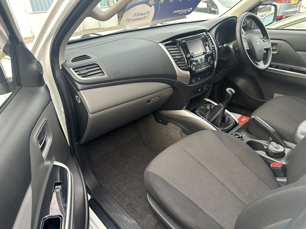 Used Mitsubishi L200 2015 for sale - 76643737: Photo 8