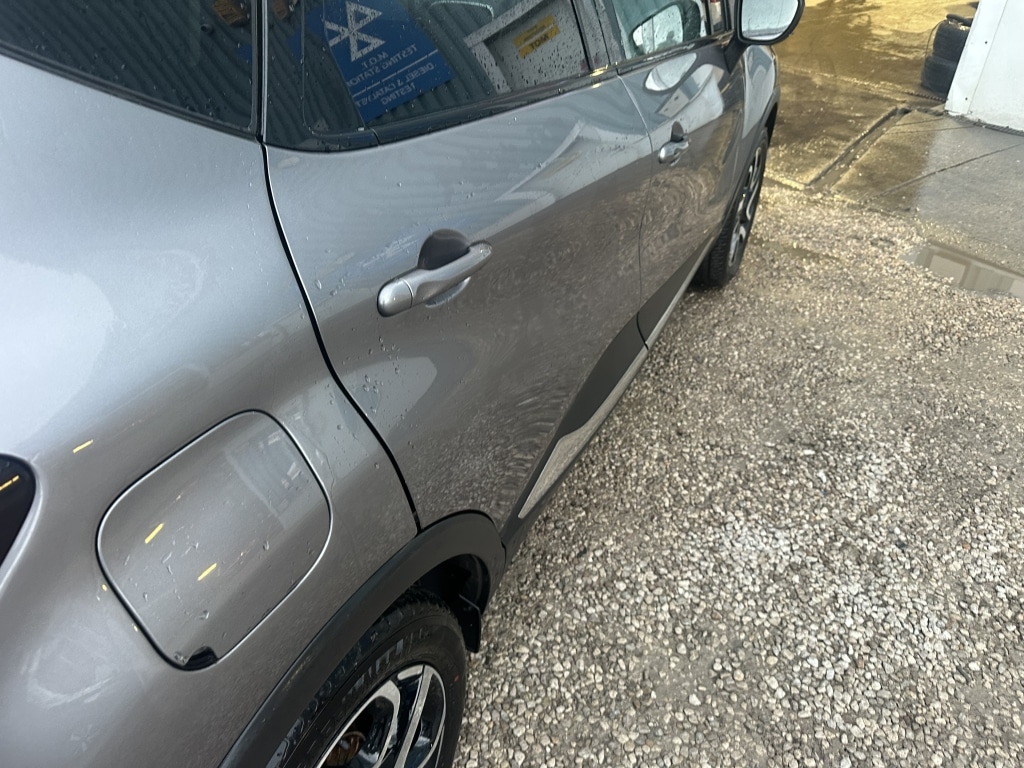 Used Renault Captur 2018 for sale - 77556391: Photo 2