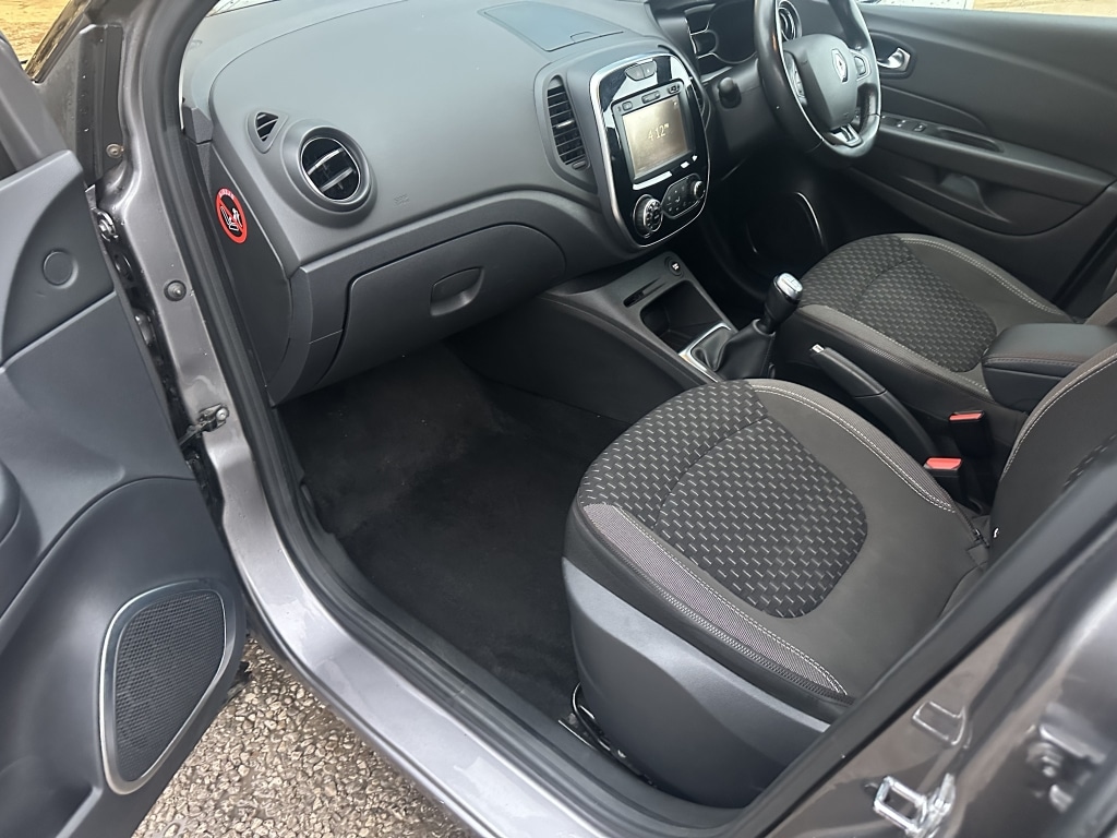 Used Renault Captur 2018 for sale - 77556391: Photo 8