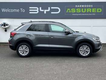 Used Volkswagen T-Roc 2022 for sale - 75139329: Photo