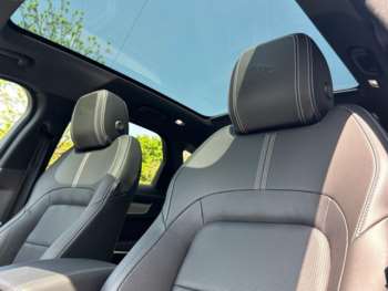 Used Jaguar F-Pace 2023 for sale - 75141359: Photo