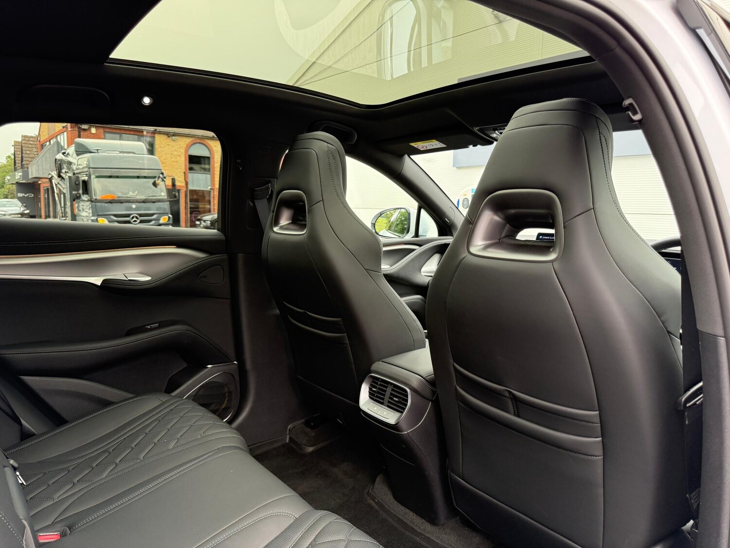 Vehicle 28