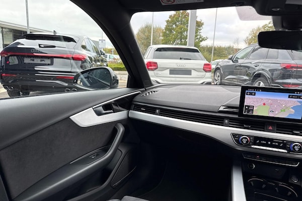 Used Audi A4 Avant 2022 for sale - 76270895: Photo 35